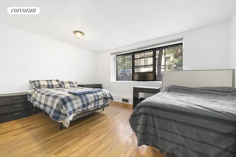 New York City Real Estate | View 264 East 10th Street, 1 | room 3 | View 4