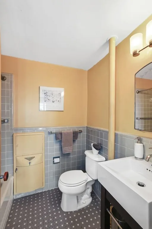 New York City Real Estate | View 200 Cabrini Boulevard, 19 | room 6 | View 7