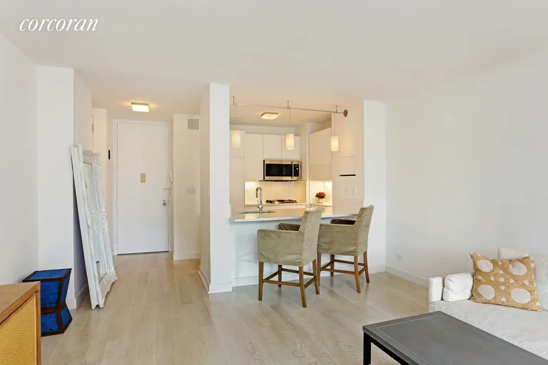 New York City Real Estate | View 145 East 48th Street, 29A | room 3 | View 4