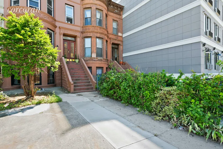 New York City Real Estate | View 196 Lenox Road, Garden | Perfect Gated Parking Spot | View 6