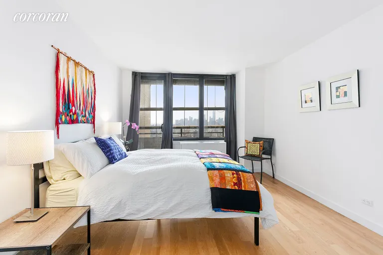 New York City Real Estate | View 330 East 38th Street, 51B | 5 | View 3