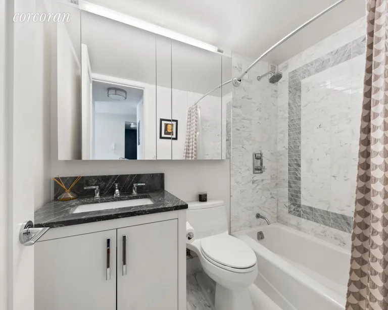 New York City Real Estate | View 200 East 94th Street, 125 | room 5 | View 6