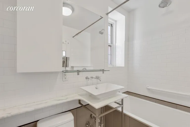 New York City Real Estate | View 1125 Lorimer Street, 3H | Bathroom | View 6