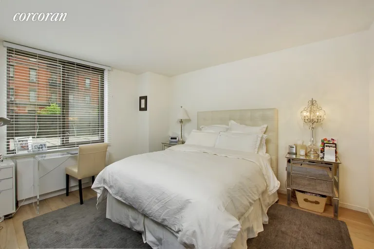New York City Real Estate | View 101 West 87th Street, 207 | room 3 | View 4
