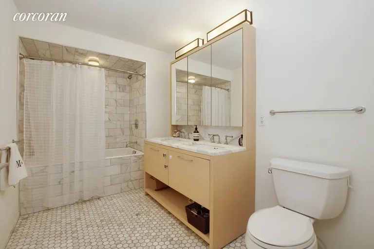 New York City Real Estate | View 101 West 87th Street, 207 | 2 Beds, 2 Baths | View 1