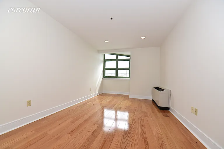 New York City Real Estate | View 19-19 24th Avenue, L502 | room 7 | View 8