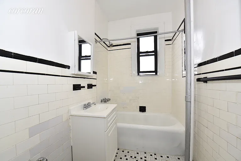 New York City Real Estate | View 26-80 30th Street, 4-F | room 7 | View 8