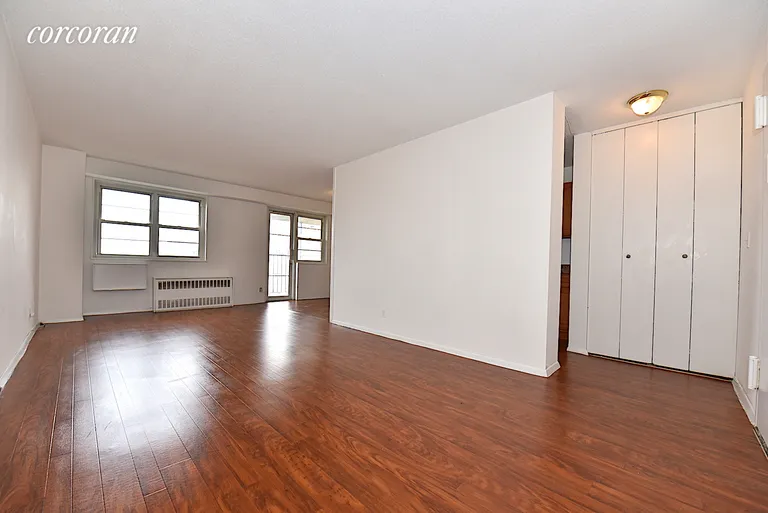 New York City Real Estate | View 47-30 59th Street, 6G | 1 Bed, 1 Bath | View 1