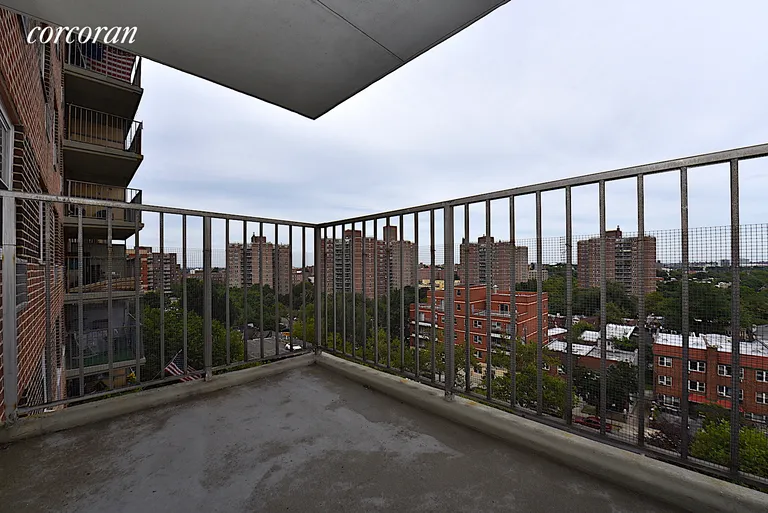 New York City Real Estate | View 47-30 59th Street, 6G | room 8 | View 9