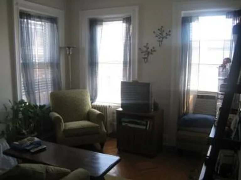New York City Real Estate | View 196 8th Avenue, 4 | room 1 | View 2