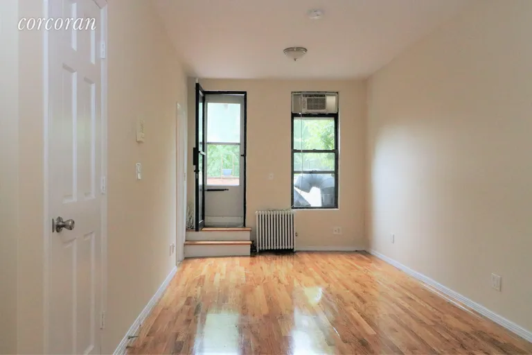 New York City Real Estate | View 178 Nassau Ave, 2R | room 1 | View 2