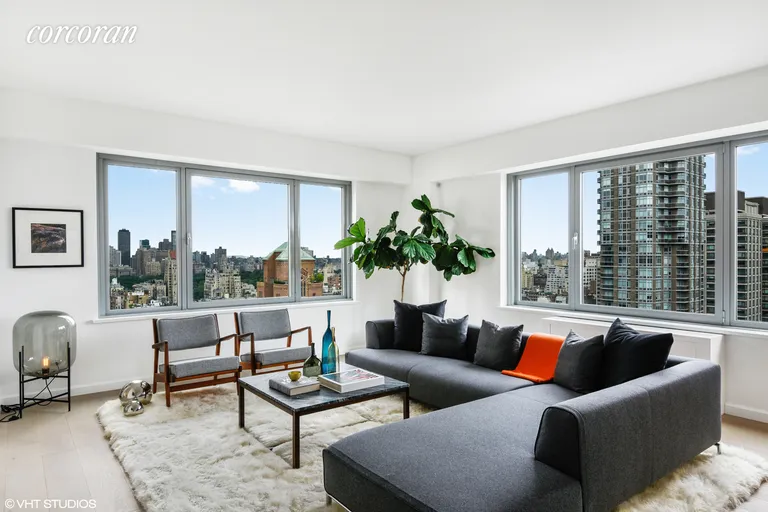 New York City Real Estate | View 200 East 62nd Street, 28A | 2 Beds, 2 Baths | View 1