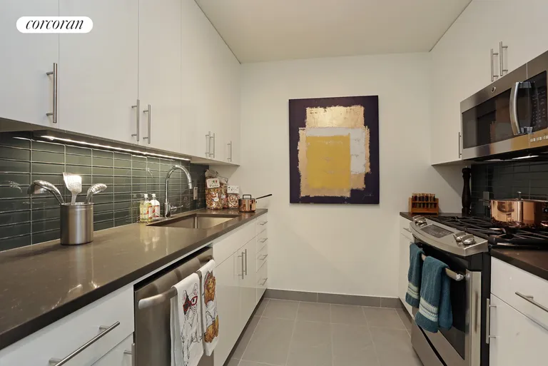New York City Real Estate | View 180 Myrtle Avenue, 7H | room 2 | View 3