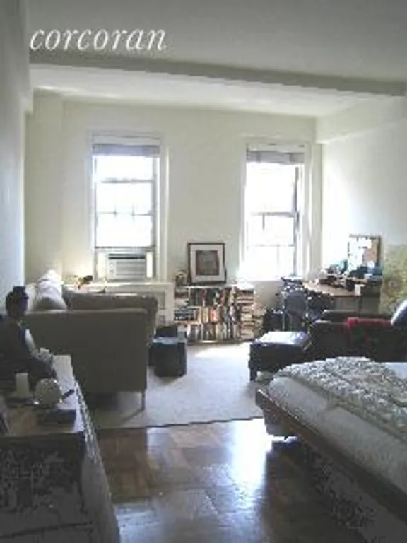 New York City Real Estate | View 24 Fifth Avenue, 804 | 1 Bath | View 1