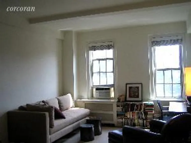 New York City Real Estate | View 24 Fifth Avenue, 804 | room 1 | View 2