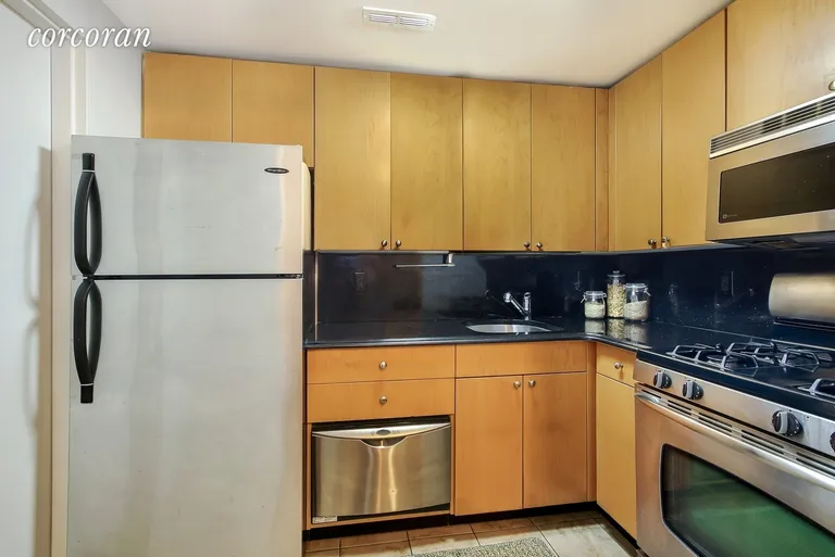 New York City Real Estate | View 204 21st Street, 2A | room 2 | View 3