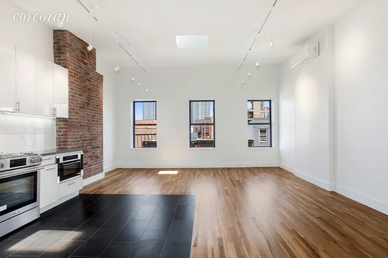 New York City Real Estate | View 46 Grand Street, 3 | 3.5 Beds, 2 Baths | View 1
