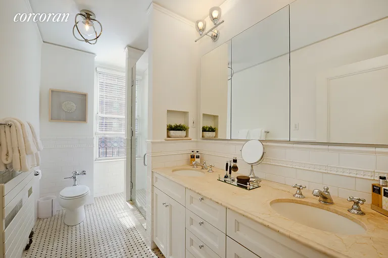 New York City Real Estate | View 262 Central Park West, 7E | room 9 | View 10
