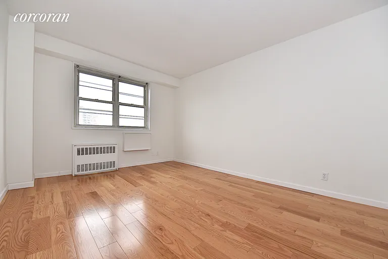 New York City Real Estate | View 47-50 59th Street, 4D | room 5 | View 6