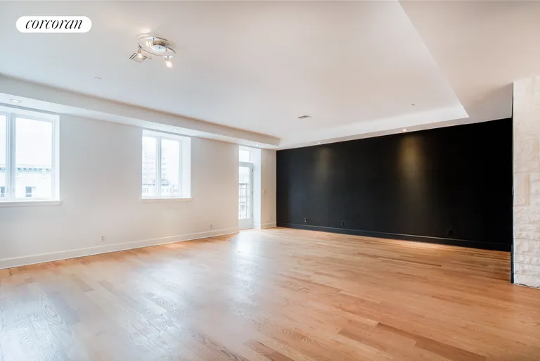 New York City Real Estate | View 152 Broadway, 4 | room 1 | View 2