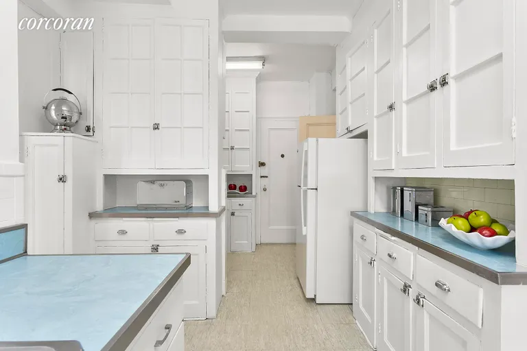 New York City Real Estate | View 21 East 87th Street, 7E | Pantry | View 5