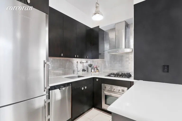 New York City Real Estate | View 303 East 43rd Street, 22A | room 2 | View 3