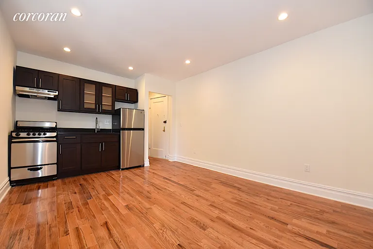 New York City Real Estate | View 32-20 34th Avenue, 4A | room 2 | View 3