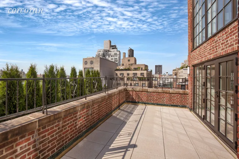 New York City Real Estate | View 12 East 88th Street, PH11A | room 1 | View 2