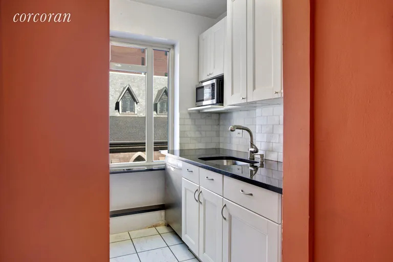 New York City Real Estate | View 20 East 35th Street, 5A | Kitchen | View 3