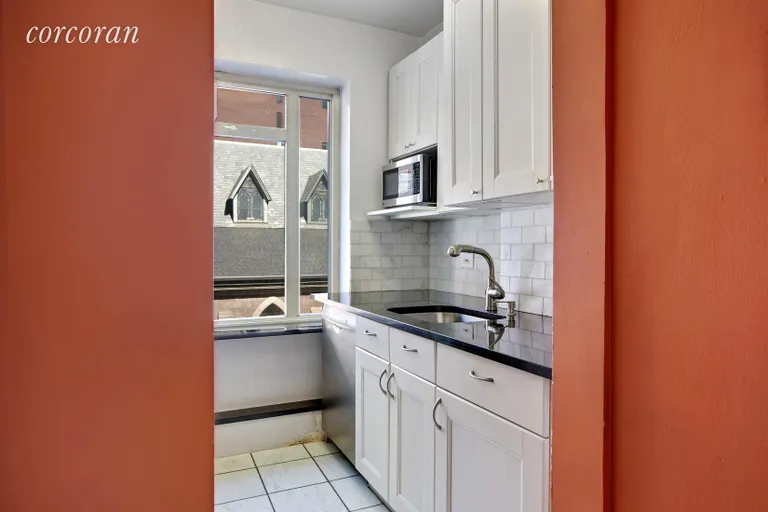 New York City Real Estate | View 20 East 35th Street, 5A | Kitchen | View 7