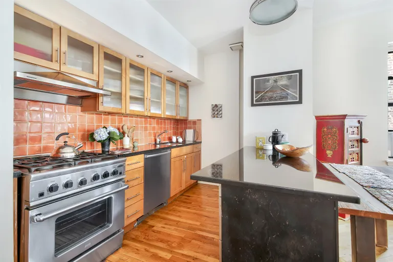 New York City Real Estate | View 274 Saint Johns Place, 4B | Kitchen | View 2