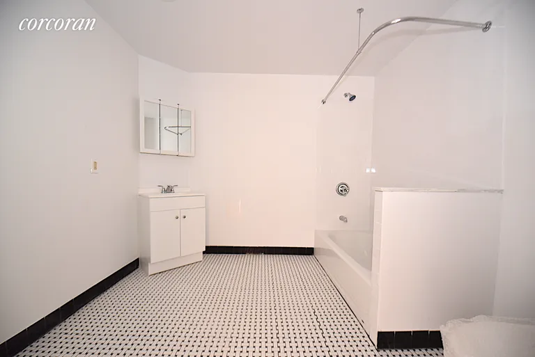 New York City Real Estate | View 19-19 24th Avenue, L505 | room 11 | View 12