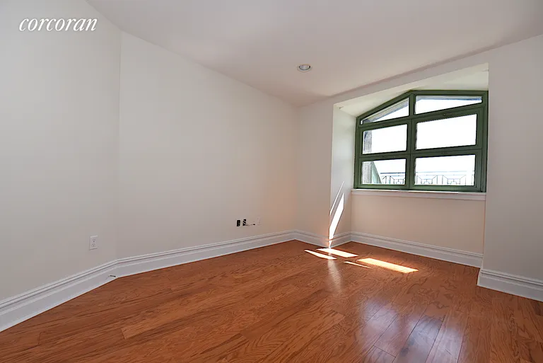 New York City Real Estate | View 19-19 24th Avenue, L505 | room 8 | View 9