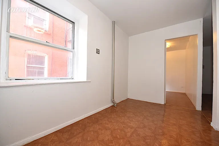 New York City Real Estate | View 184 Franklin Street, D2 | room 2 | View 3