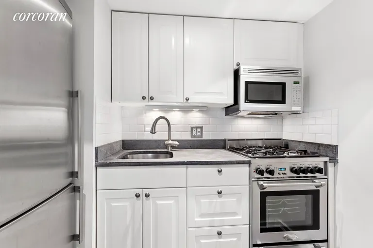 New York City Real Estate | View 135 Garfield Place, 1F | Well appointed kitchen, open to living & dining | View 2