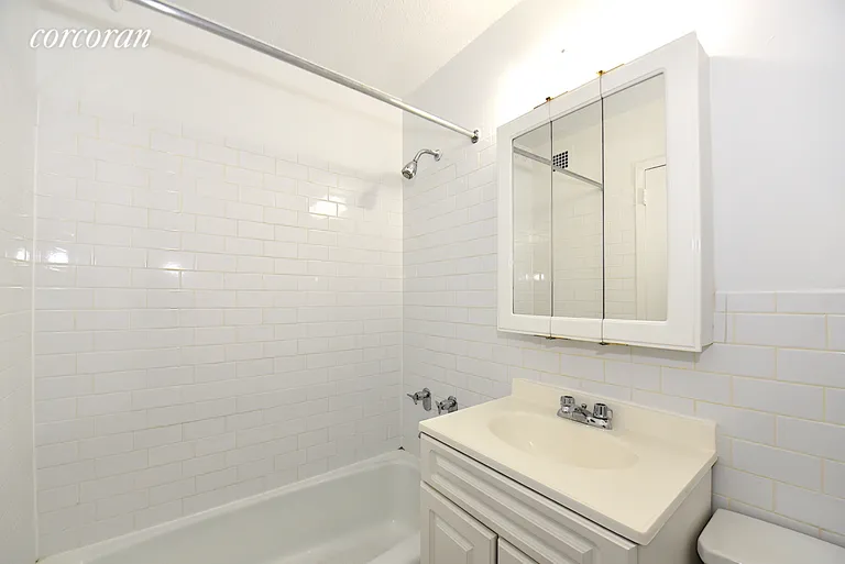 New York City Real Estate | View 47-30 59th Street, 14-E | room 9 | View 10