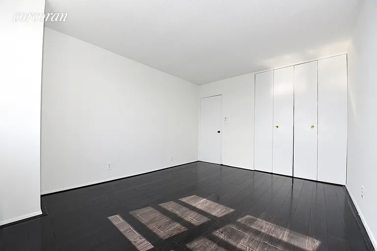 New York City Real Estate | View 47-30 59th Street, 14-E | room 5 | View 6