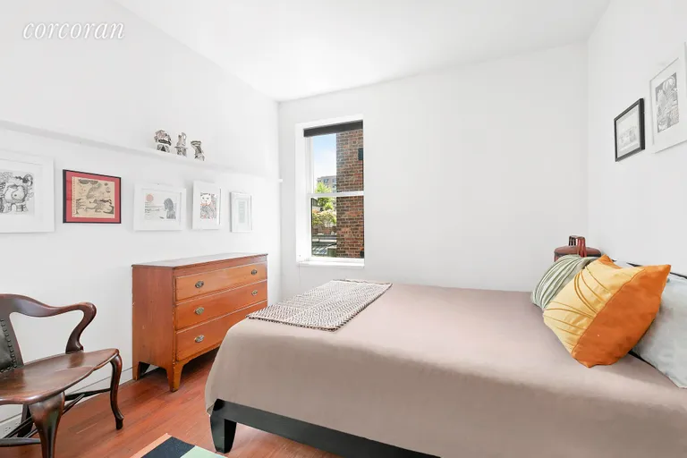 New York City Real Estate | View 26 Gramercy Park South, 5AB | bedroom | View 7