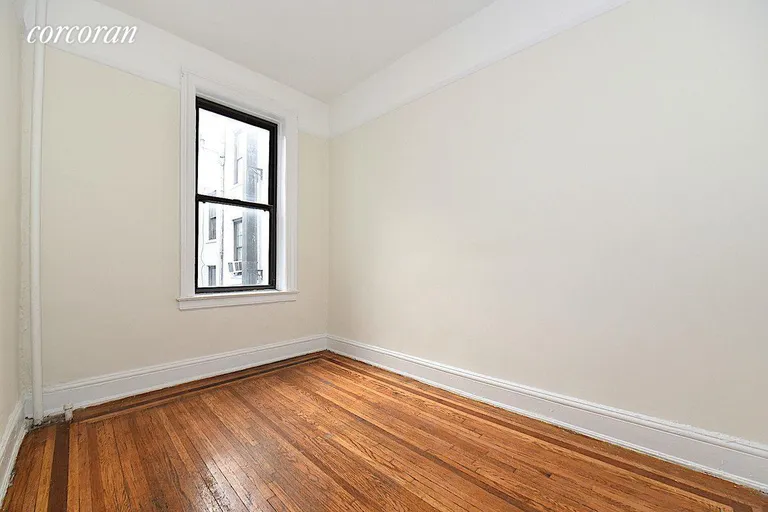 New York City Real Estate | View 22-05 37th Street, 3-F | room 4 | View 5