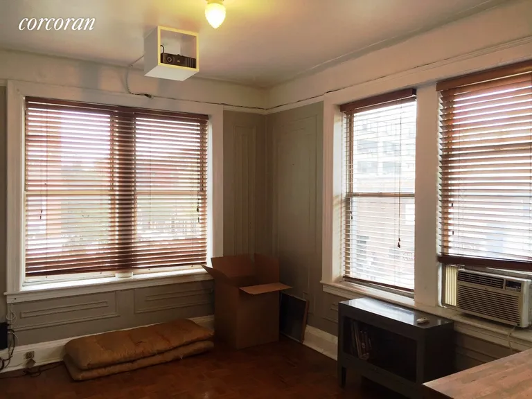New York City Real Estate | View 160 Franklin Street, 1 | 1 Bed, 1 Bath | View 1