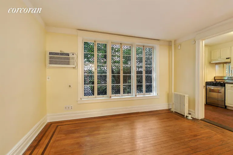 New York City Real Estate | View 10 Perry Street, GARDEN | Dining Room | View 3