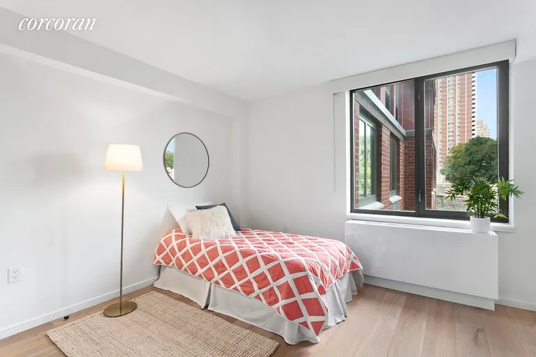 New York City Real Estate | View 101 West 87th Street, 515 | room 5 | View 6