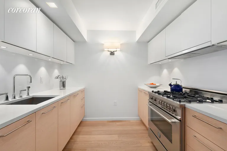 New York City Real Estate | View 101 West 87th Street, 515 | room 2 | View 3
