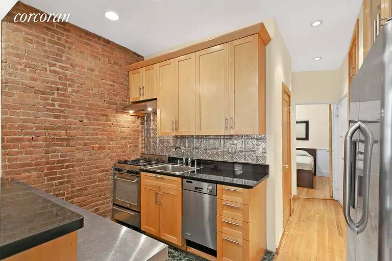 New York City Real Estate | View 415 East 80th Street, 2T | room 2 | View 3