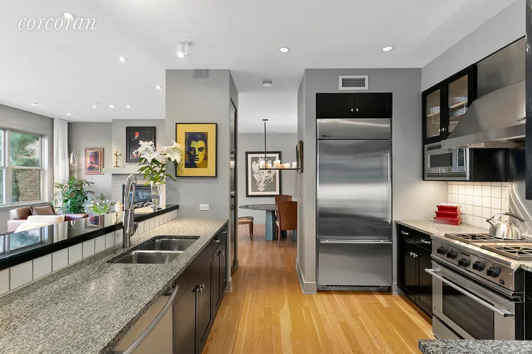 New York City Real Estate | View 136 West 22nd Street, PH1 | Open Chef's Kitchen | View 10