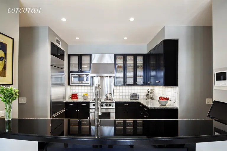 New York City Real Estate | View 136 West 22nd Street, PH1 | Open Chef's Kitchen | View 11