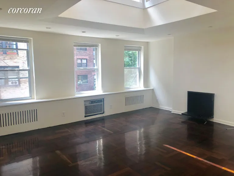 New York City Real Estate | View 312 East 51st Street, PH | 4 Beds, 2 Baths | View 1