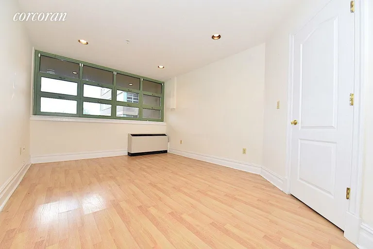 New York City Real Estate | View 19-19 24th Avenue, R109 | room 4 | View 5