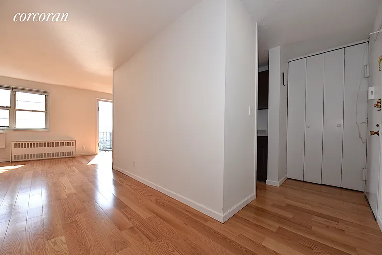 New York City Real Estate | View 47-30 59th Street, 14C | room 5 | View 6