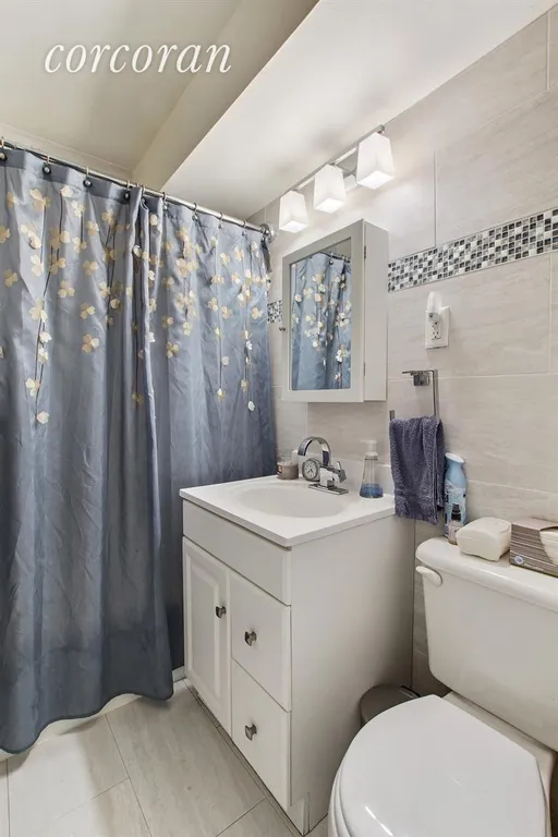 New York City Real Estate | View 230 Jay Street, 10A | Bathroom | View 4